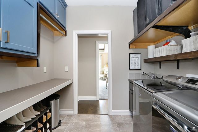 1125 Lochenshire Circle, Manhattan, KS 66503