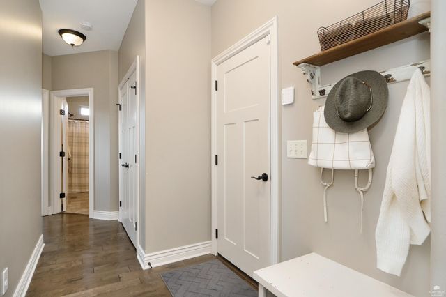 1125 Lochenshire Circle, Manhattan, KS 66503