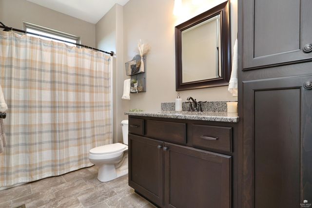 1125 Lochenshire Circle, Manhattan, KS 66503