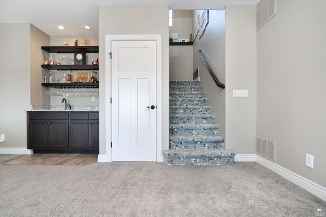 1125 Lochenshire Circle, Manhattan, KS 66503