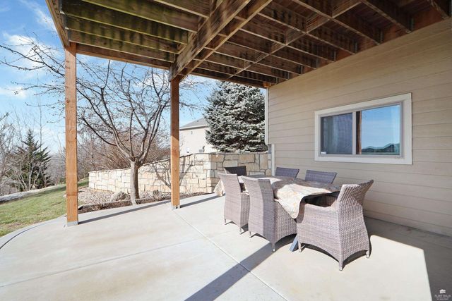 1125 Lochenshire Circle, Manhattan, KS 66503