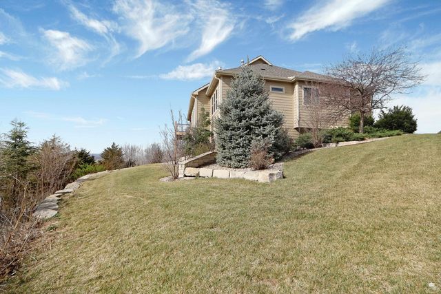 1125 Lochenshire Circle, Manhattan, KS 66503
