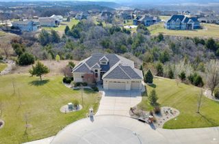 1125 Lochenshire Circle, Manhattan, KS 66503