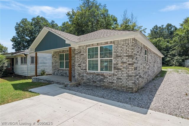 2012 N Short 15th Street, Fort Smith, AR 72904