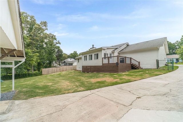 498 Slew Avenue, Lawrenceville, GA 30043
