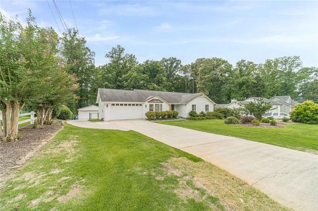 498 Slew Avenue, Lawrenceville, GA 30043