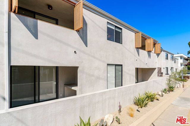 12425 Texas Avenue 23, Los Angeles, CA 90025