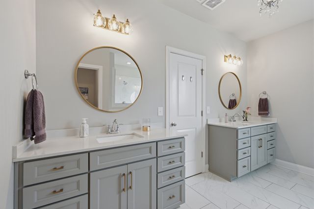 1006 Dermot Dr, Mount Juliet, TN 37122