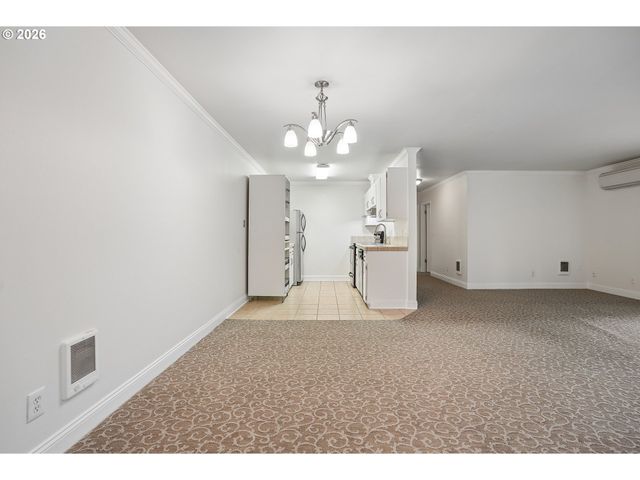 1500 Sw SKYLINE Blvd 24, Portland, OR 97221