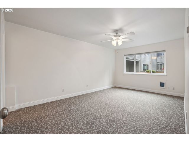 1500 Sw SKYLINE Blvd 24, Portland, OR 97221