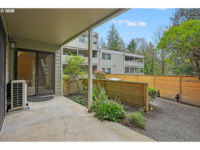 1500 Sw SKYLINE Blvd 24, Portland, OR 97221