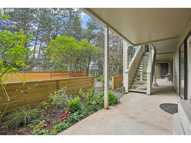 1500 Sw SKYLINE Blvd 24, Portland, OR 97221