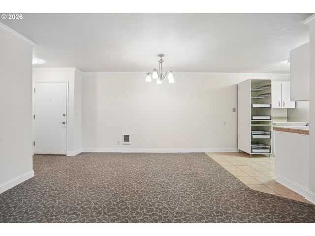 1500 Sw SKYLINE Blvd 24, Portland, OR 97221