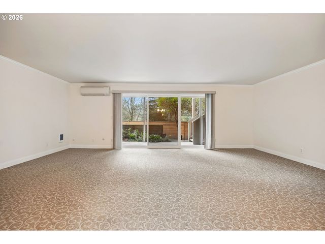 1500 Sw SKYLINE Blvd 24, Portland, OR 97221