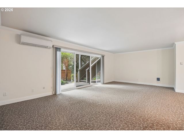 1500 Sw SKYLINE Blvd 24, Portland, OR 97221