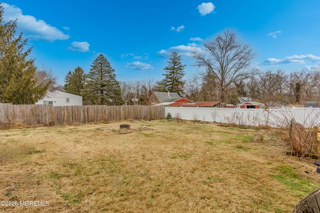 215 Birch Street, Hamilton, NJ 08610