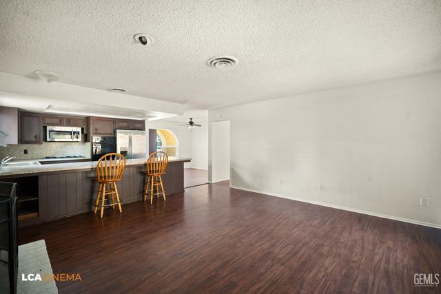 6605 Chukkar Lane, Bakersfield, CA 93309