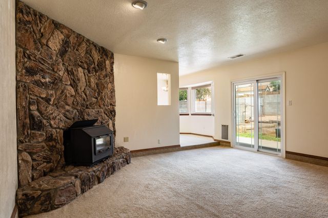 2712 LA CHARLES Drive NE, Albuquerque, NM 87112