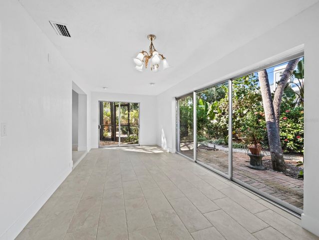 5451 SHADOW LAWN DRIVE, Sarasota, FL 34242