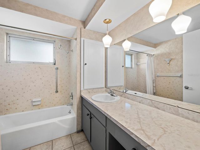 5451 SHADOW LAWN DRIVE, Sarasota, FL 34242