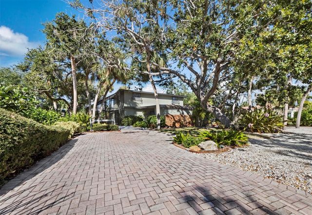 5451 SHADOW LAWN DRIVE, Sarasota, FL 34242