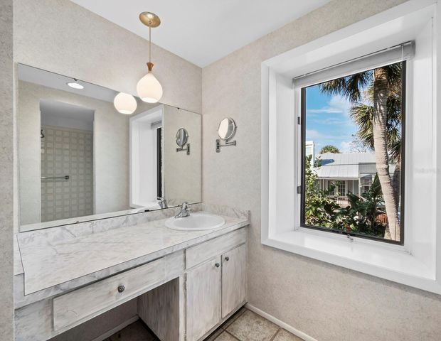 5451 SHADOW LAWN DRIVE, Sarasota, FL 34242