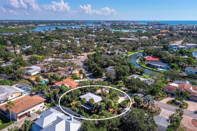 5451 SHADOW LAWN DRIVE, Sarasota, FL 34242