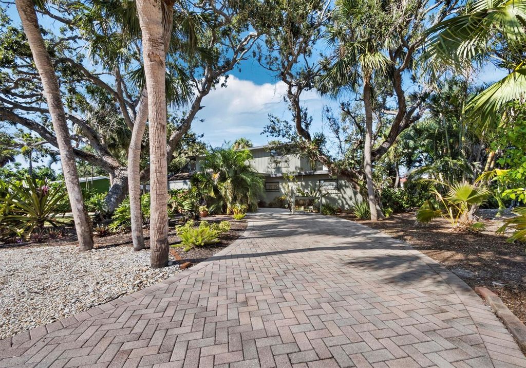 5451 SHADOW LAWN DRIVE, Sarasota, FL 34242