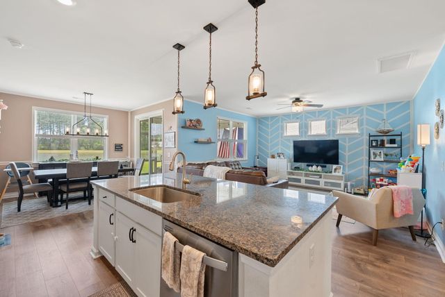 173 Greenwich Drive, Summerville, SC 29486