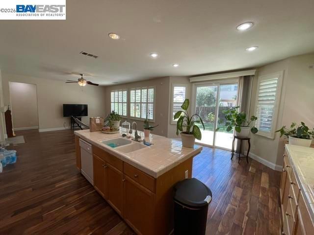 6056 Silveroak Cir, Stockton, CA 95219