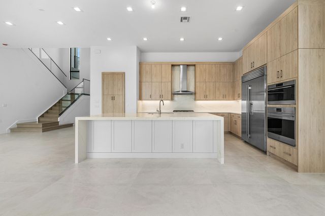 9516 Riverside Park Drive, Boca Raton, FL 33434