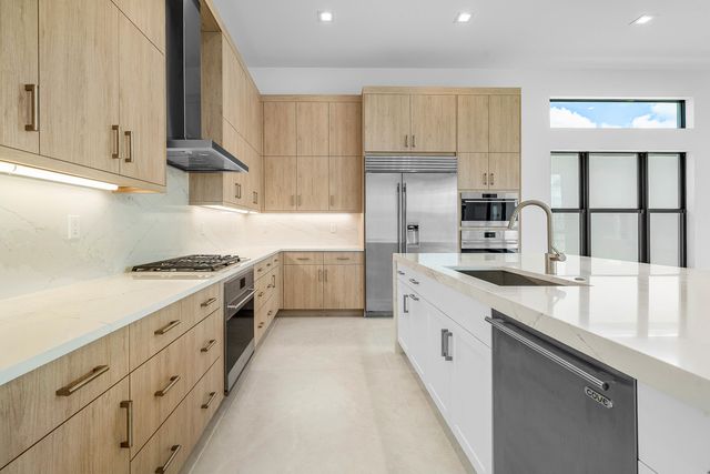 9516 Riverside Park Drive, Boca Raton, FL 33434