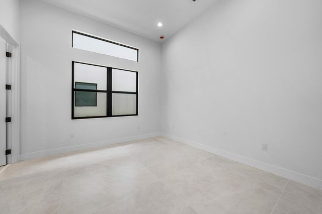 9516 Riverside Park Drive, Boca Raton, FL 33434