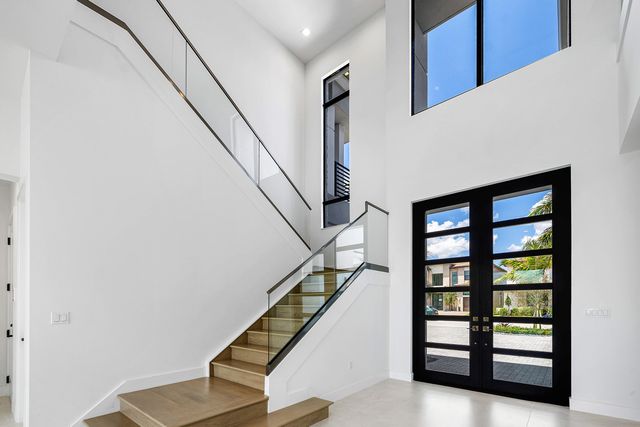 9516 Riverside Park Drive, Boca Raton, FL 33434