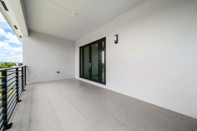 9516 Riverside Park Drive, Boca Raton, FL 33434
