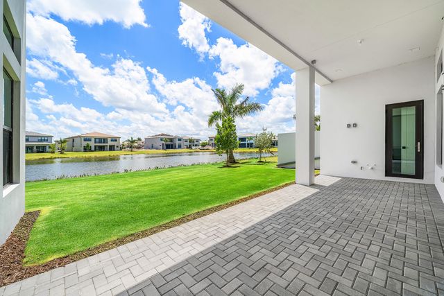 9516 Riverside Park Drive, Boca Raton, FL 33434