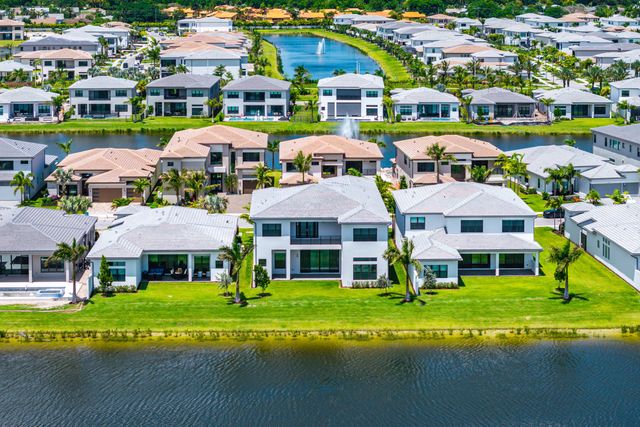 9516 Riverside Park Drive, Boca Raton, FL 33434