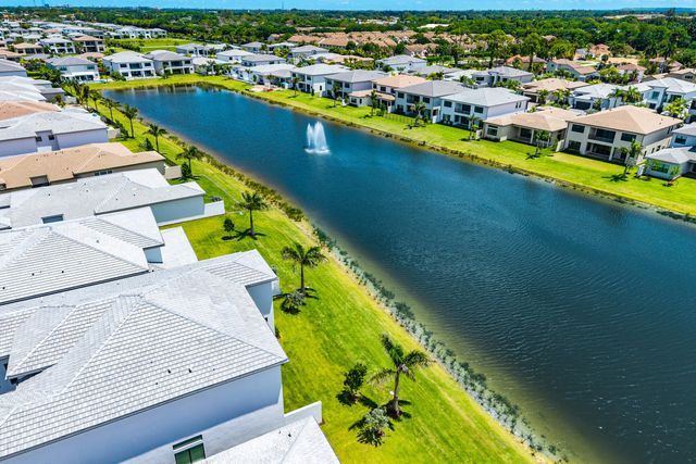9516 Riverside Park Drive, Boca Raton, FL 33434