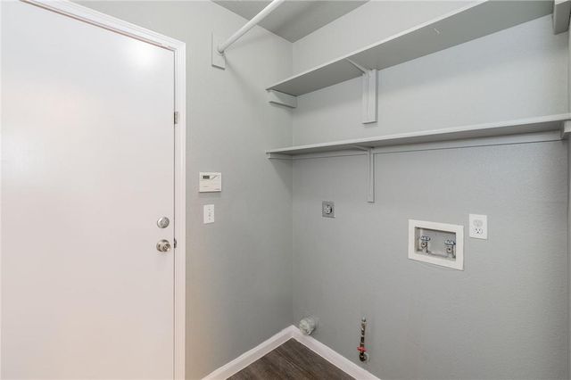 1000 Honeysuckle DR, Leander, TX 78641