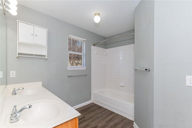 1000 Honeysuckle DR, Leander, TX 78641