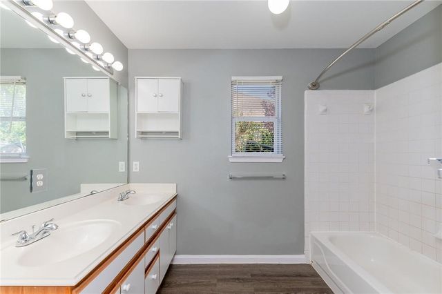 1000 Honeysuckle DR, Leander, TX 78641