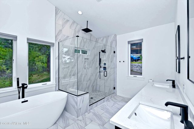 20138 E Cape Horn Rd, Bayview, ID 83803