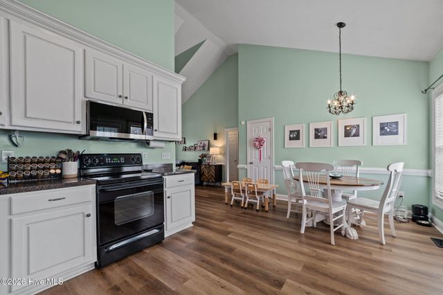 2705 Camille Drive, Winterville, NC 28590