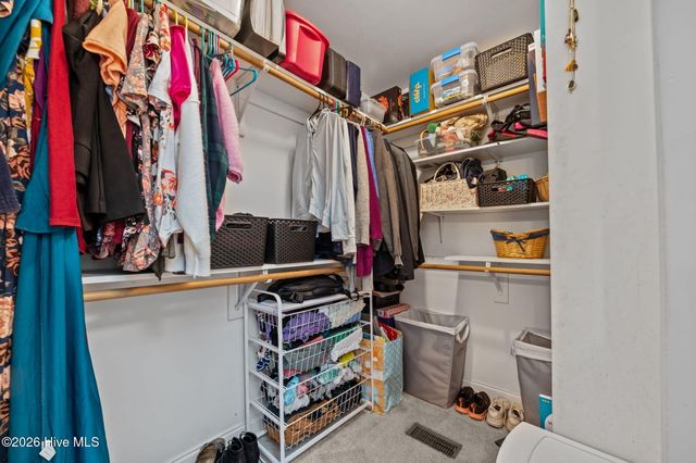 2705 Camille Drive, Winterville, NC 28590