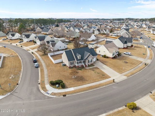 2705 Camille Drive, Winterville, NC 28590