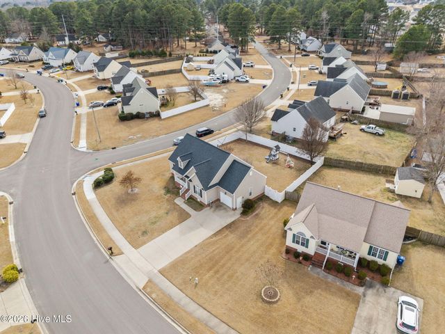 2705 Camille Drive, Winterville, NC 28590