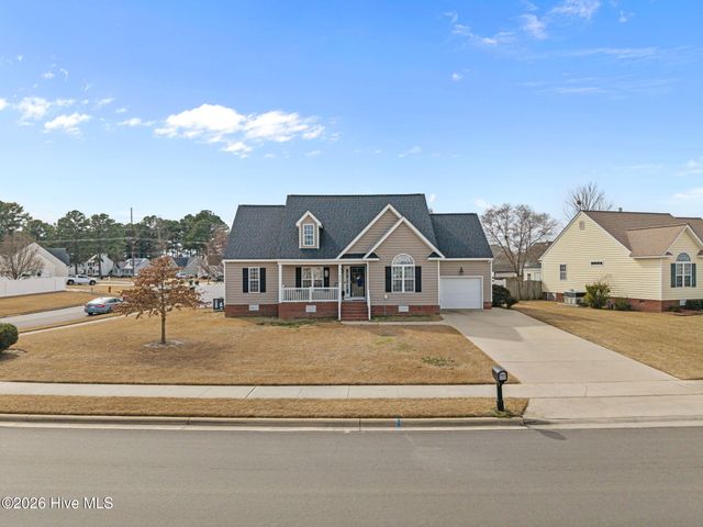 2705 Camille Drive, Winterville, NC 28590