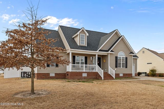 2705 Camille Drive, Winterville, NC 28590