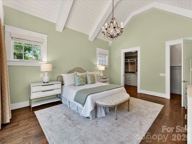 221 Anthony Circle, Charlotte, NC 28211