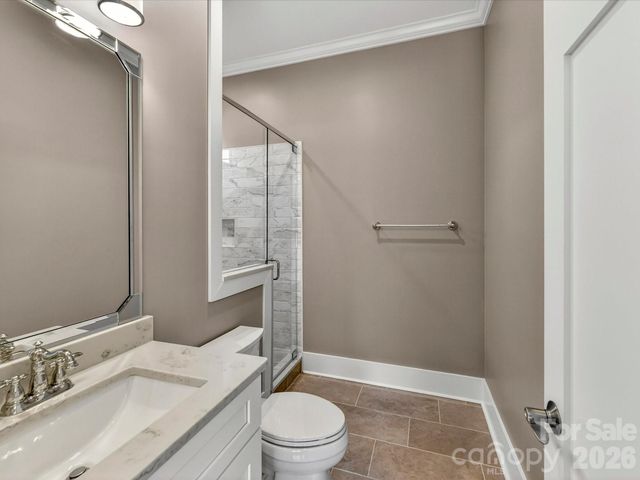 221 Anthony Circle, Charlotte, NC 28211